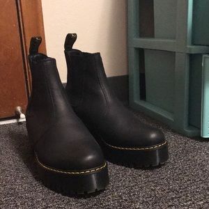 Doc Martin Chelsea boot, women’s size 10 and only been worn once or twice.